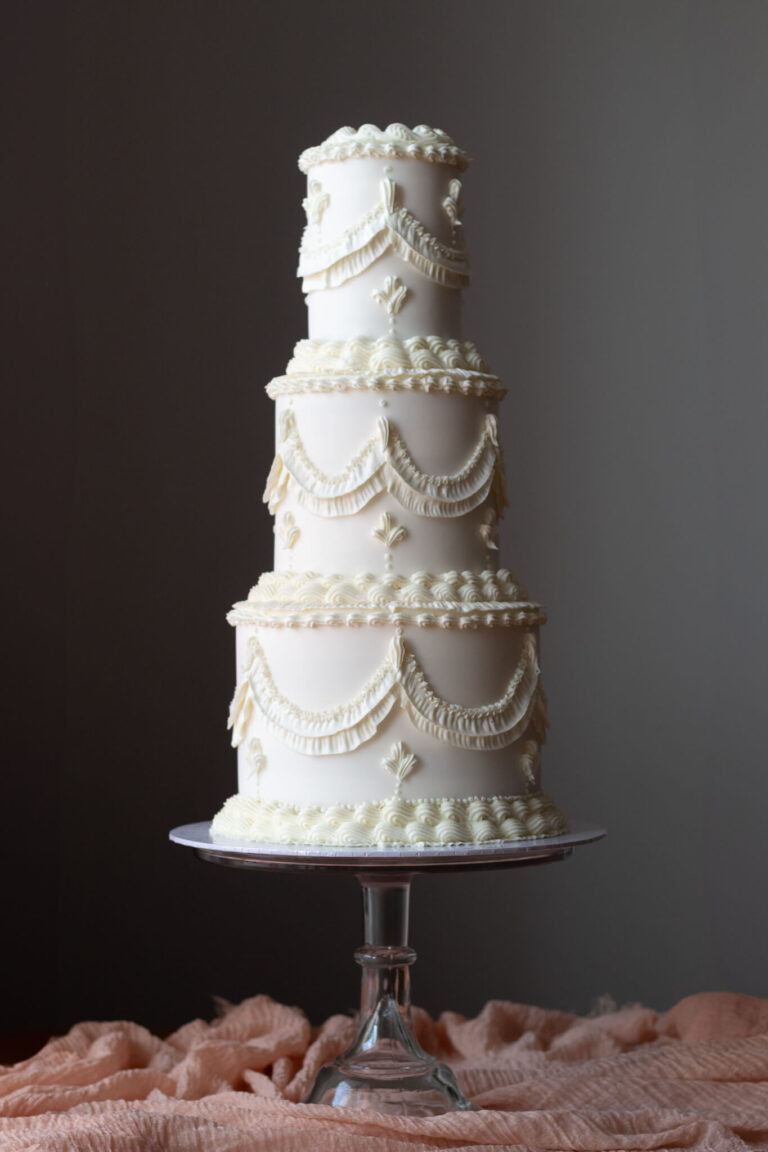 white 3 tier vintage piped wedding cake-1